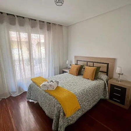 Piso Centrico A 10 Min De La Playa Con Garaje Incluido Apartment Castro Urdiales Exterior photo